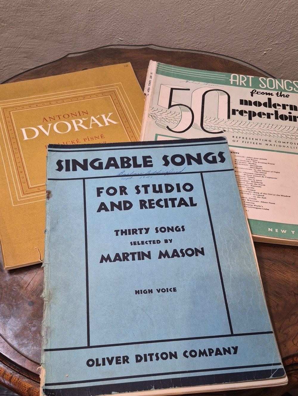 Singable Songs for Studio and Recital by Martin Mason - Blue Songbook